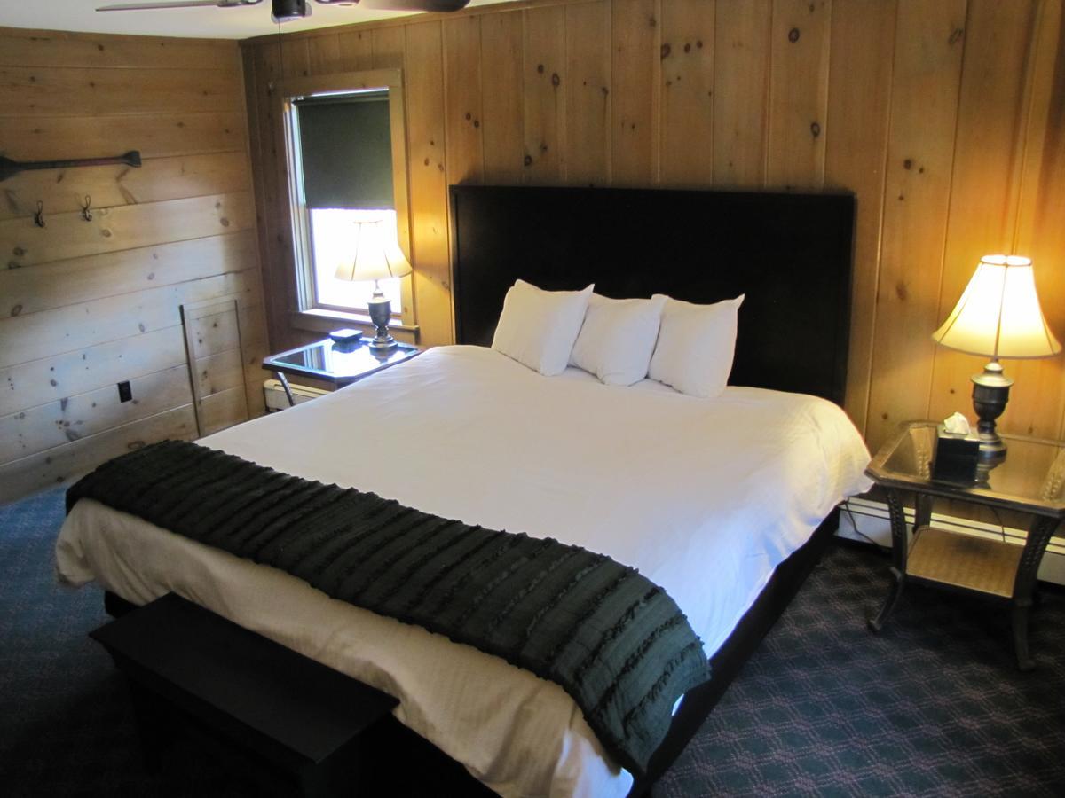 Woodbound Inn Rindge Eksteriør bilde